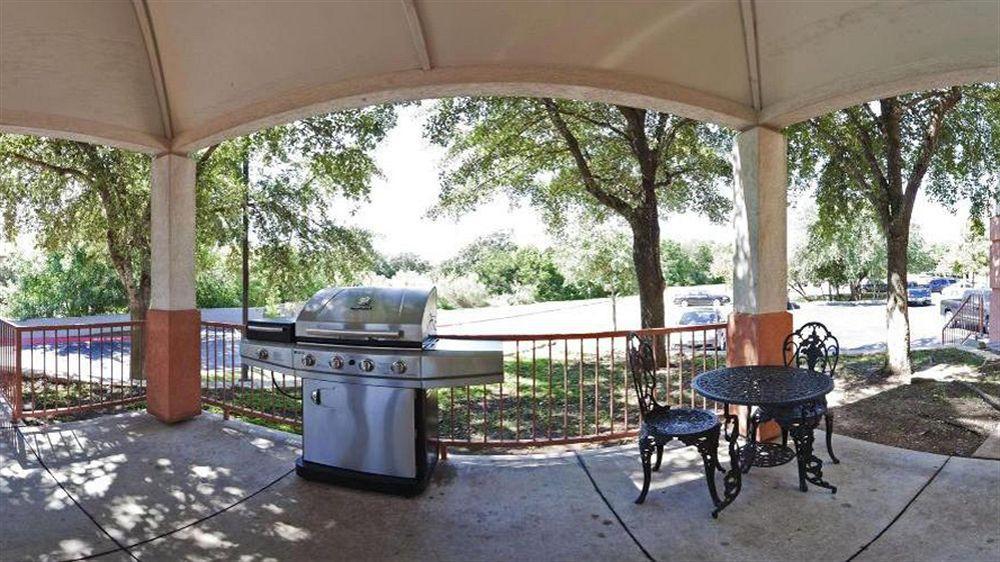 Sonesta Simply Suites Austin The Domain Area المظهر الخارجي الصورة